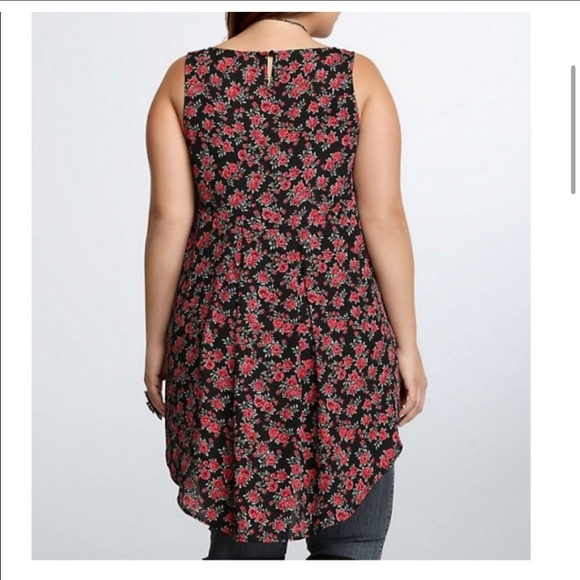 Torrid Red Black Rose floral tank. - Picture 7 of 9